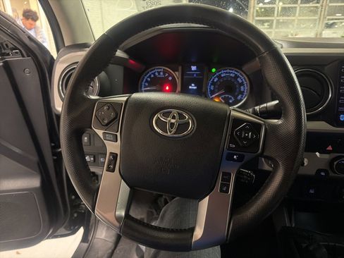 Used 2023 Toyota Tacoma SR5 image 10
