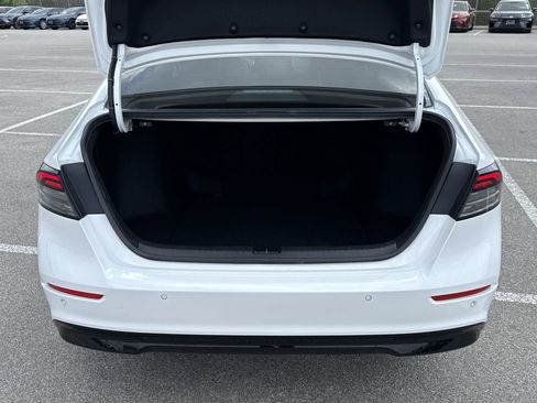 Used 2024 Honda Accord EX-L image 21