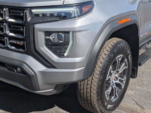 Used 2025 GMC Canyon AT4 AWD/4WD image 9