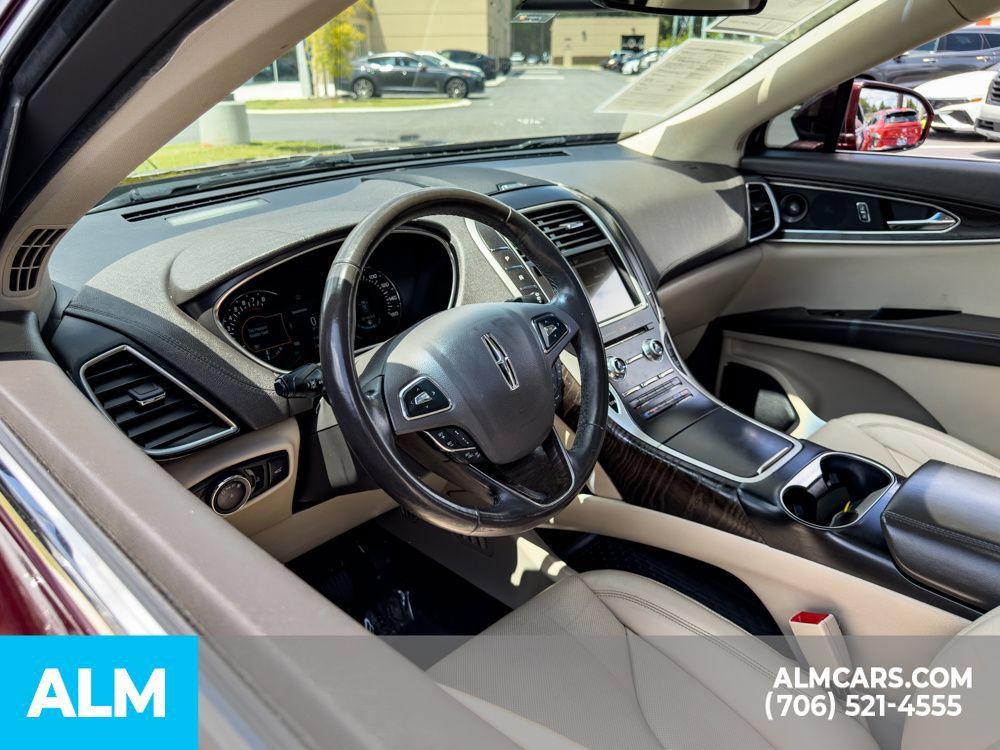 Used 2017 Lincoln MKX Reserve w/ Driver Assistance Package AWD/4WD image 8