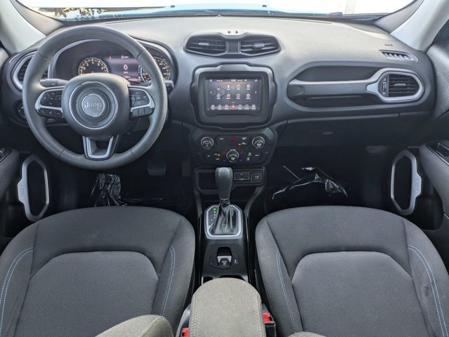 Certified 2021 Jeep Renegade Latitude FWD image 15