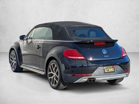 Used 2018 Volkswagen Beetle 2.0T Dune image 8