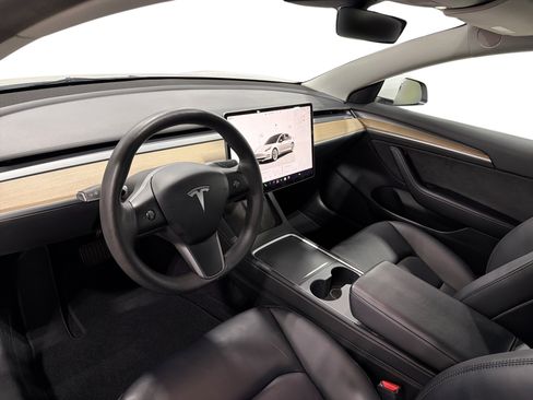Certified 2023 Tesla Model 3 Standard Range RWD image 9