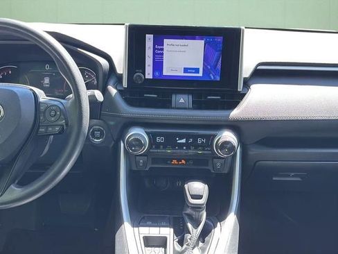 Used 2023 Toyota RAV4 XLE FWD image 17
