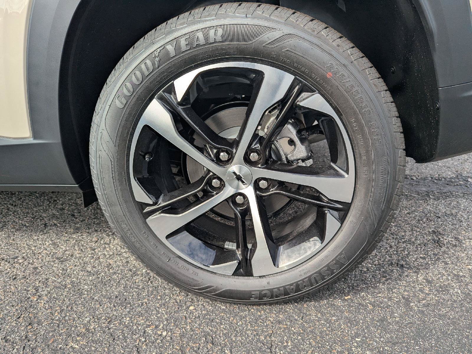 New 2026 Chevrolet Trax RS w/ Driver Confidence Package FWD image 35