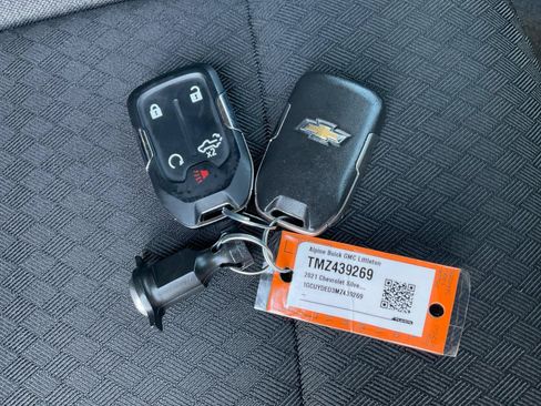 Used 2021 Chevrolet Silverado 1500 LT w/ Bed Protection Package AWD/4WD image 18