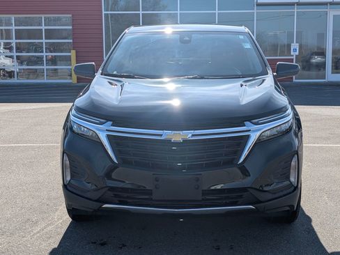 Used 2024 Chevrolet Equinox LT AWD/4WD image 2