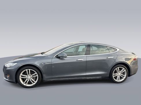Used 2013 Tesla Model S RWD image 4