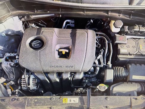 Used 2025 Kia Soul LX image 7