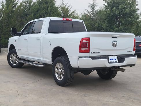 Used 2023 RAM 2500 Laramie AWD/4WD image 3