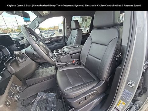 Used 2024 Chevrolet Silverado 2500 LT w/ Convenience Package image 13