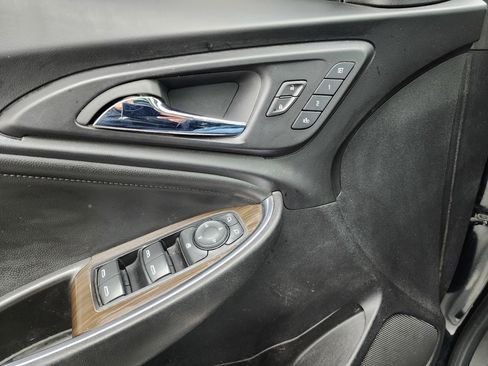 Used 2017 Chevrolet Malibu Premier w/ Premier Sun and Wheel Package image 40