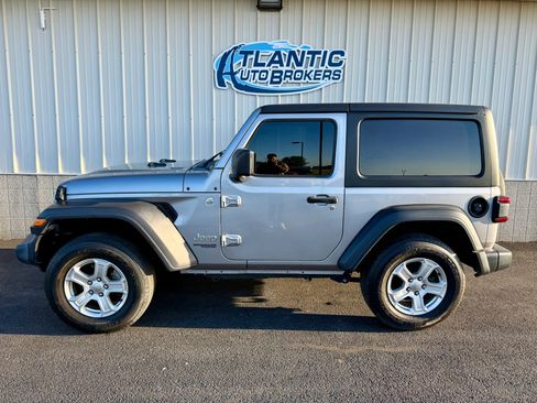 Used 2021 Jeep Wrangler Sport image 2