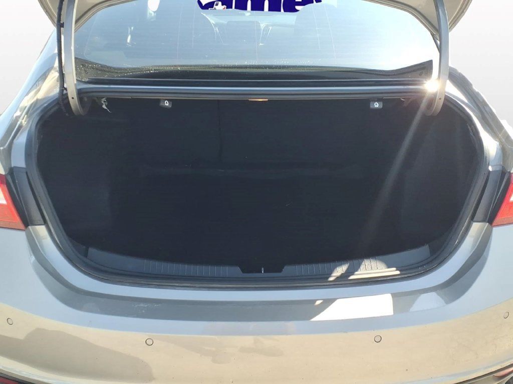 Used 2024 Chevrolet Malibu LS FWD image 10