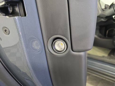 Used 2023 Rivian R1S Launch Edition Quad AWD/4WD image 32