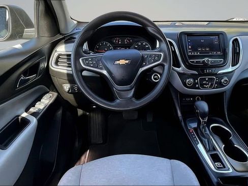 Used 2022 Chevrolet Equinox LS image 8