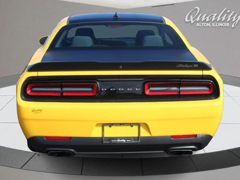 Used 2018 Dodge Challenger T/A image 5