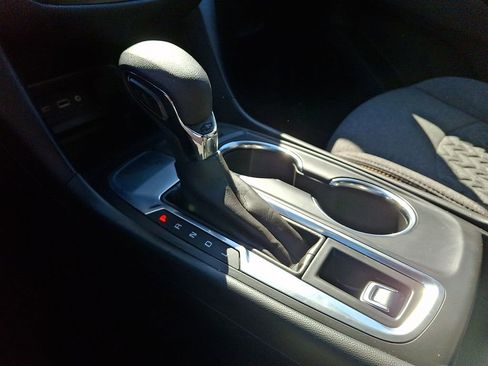 Used 2022 Chevrolet Equinox LT image 14