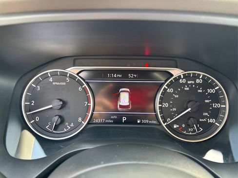 Used 2022 Nissan Rogue SV w/ SV Premium Package image 23