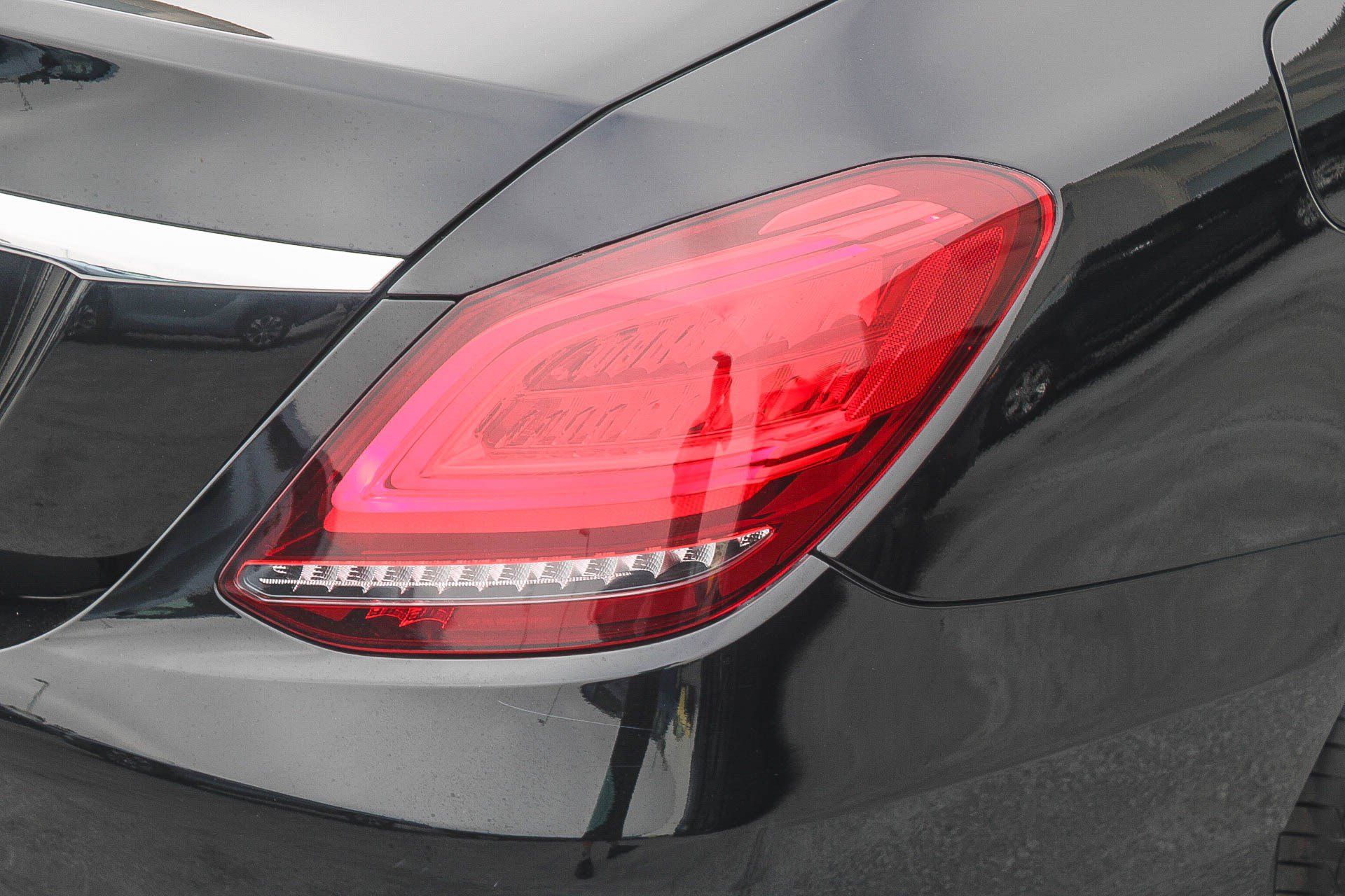 Used 2019 Mercedes-Benz C 300 Sedan image 10