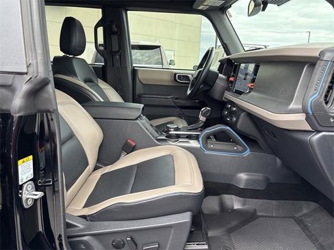 Used 2024 Ford Bronco Wildtrak image 21