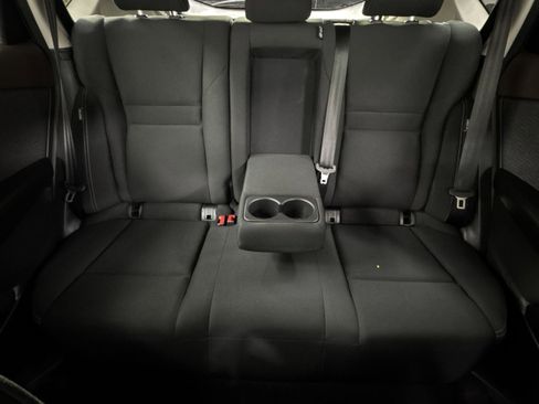 Used 2023 Nissan Rogue S image 5