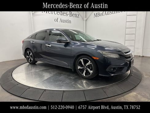 Used 2017 Honda Civic Touring image 1