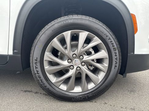 New 2026 Buick Enclave Preferred w/ Power Package image 9