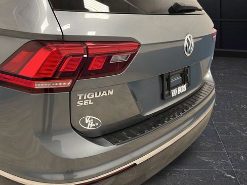 Used 2018 Volkswagen Tiguan SEL image 34