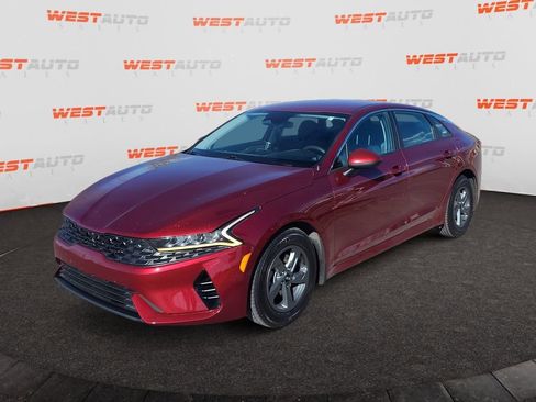 Used 2021 Kia K5 LX image 1