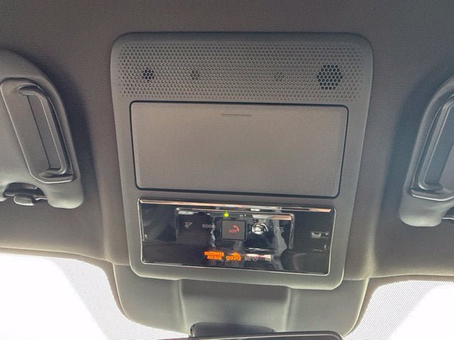 Used 2026 Toyota RAV4 AWD Plug-in Hybrid image 28
