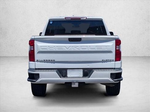 Used 2022 Chevrolet Silverado 1500 Custom RWD image 6