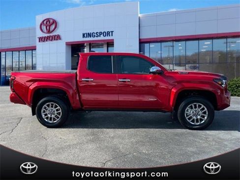 Used 2025 Toyota Tacoma Limited image 6