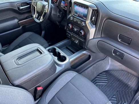 Used 2021 Chevrolet Silverado 1500 LT Trail Boss w/ Bed Protection Package image 15