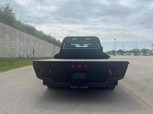 Used 2016 Chevrolet Silverado 3500 W/T w/ WT Convenience Package image 4