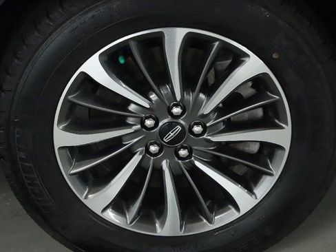 Certified 2023 Lincoln Nautilus AWD image 10