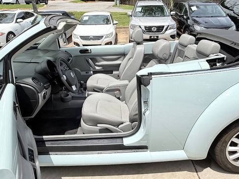 Used 2004 Volkswagen Beetle GLS FWD image 43