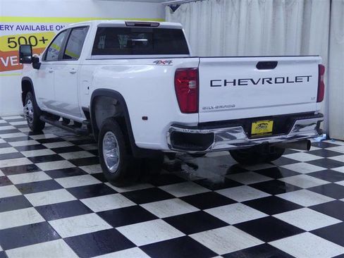 Used 2025 Chevrolet Silverado 3500 LT image 5