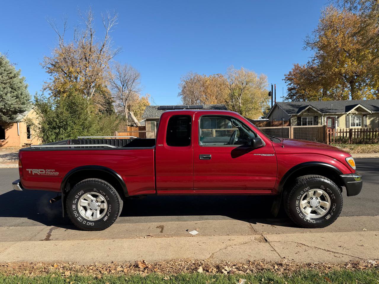 Used 1999 Toyota Tacoma 4x4 Xtracab V6 w/ SR5 Pkg image 6