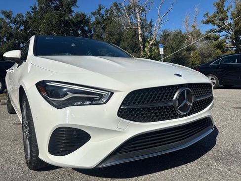 Used 2025 Mercedes-Benz CLA 250 4MATIC image 11