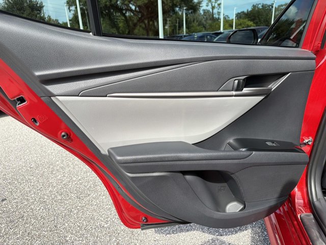 Used 2026 Toyota Camry SE FWD image 13
