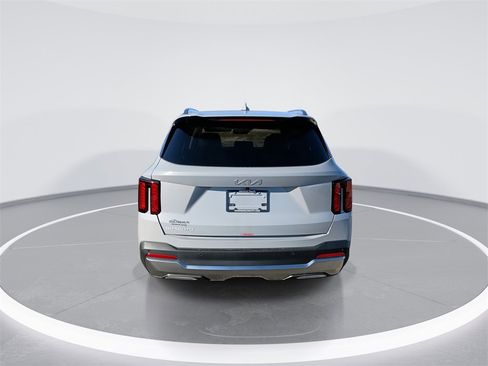 New 2026 Kia Sorento S image 7