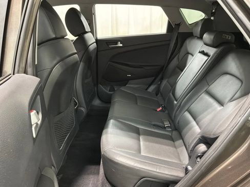 Used 2019 Hyundai Tucson Limited AWD/4WD image 19