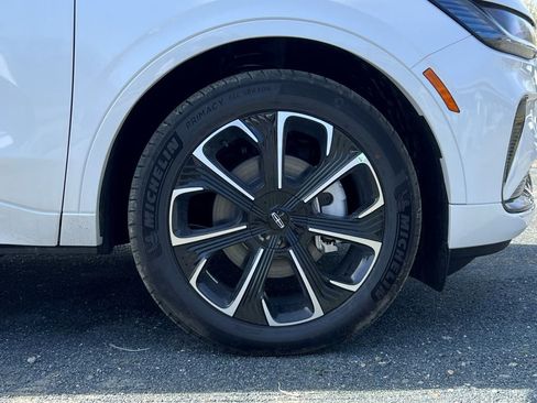 New 2026 Lincoln Nautilus Reserve AWD/4WD image 7