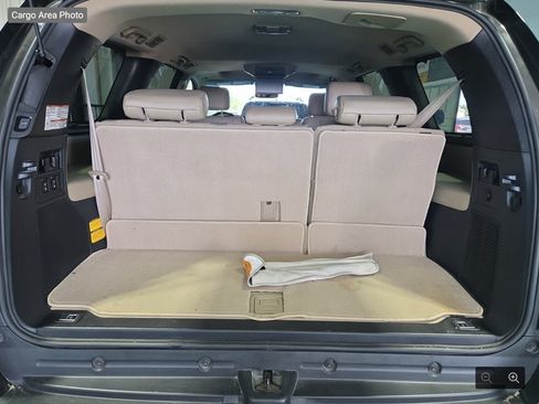 Used 2017 Toyota Sequoia Platinum RWD image 14