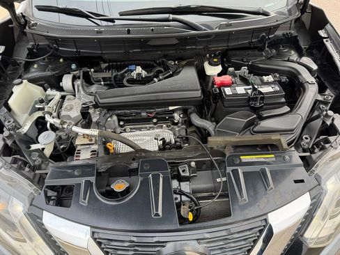 Used 2020 Nissan Rogue SL image 24