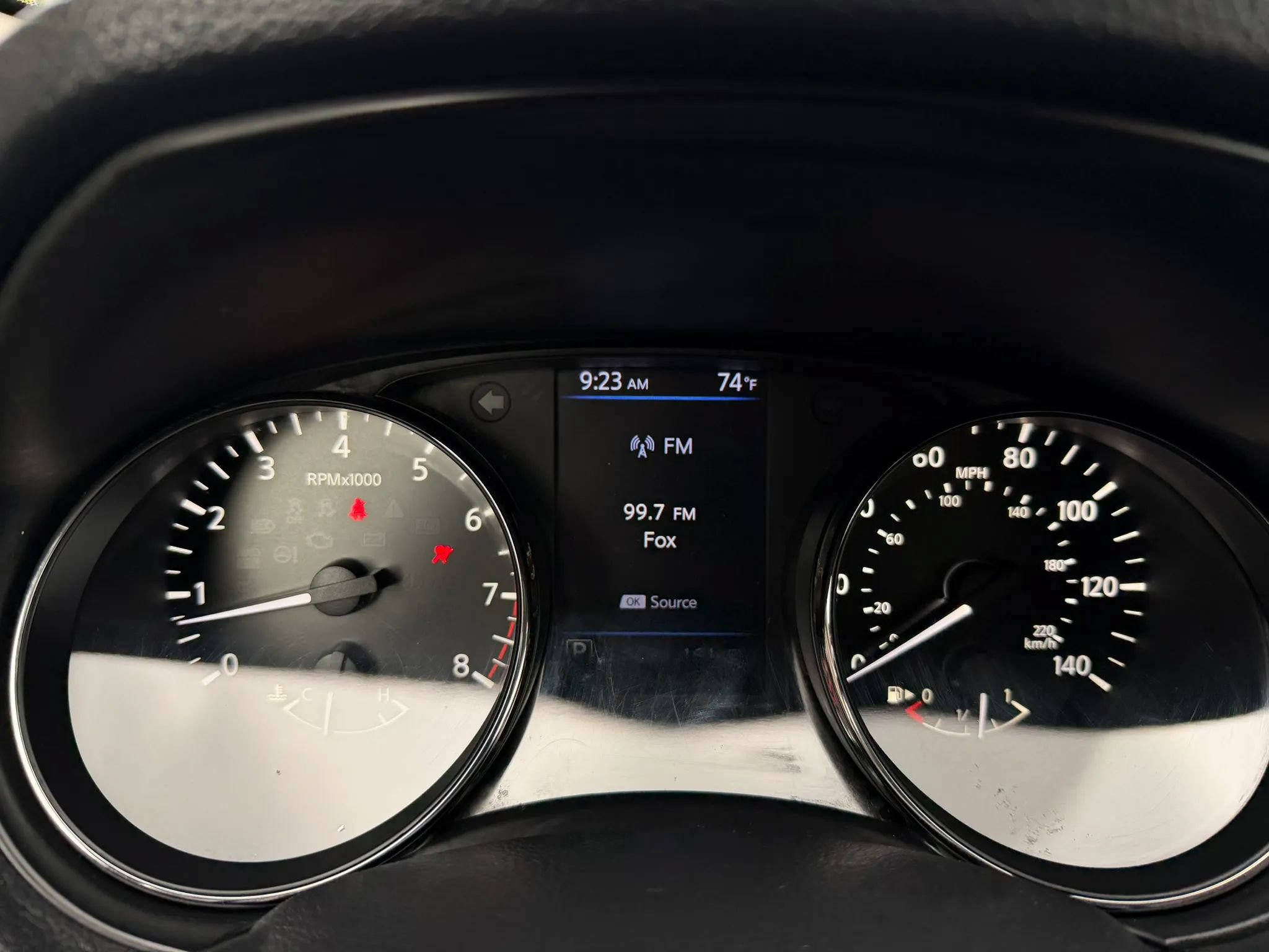 Used 2019 Nissan Rogue SV FWD image 14