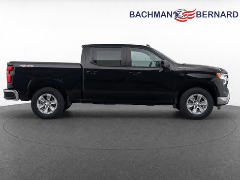 Used 2025 Chevrolet Silverado 1500 LT AWD/4WD image 8