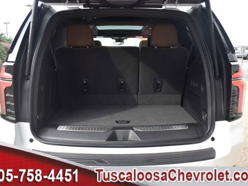 Used 2025 Chevrolet Tahoe High Country image 9