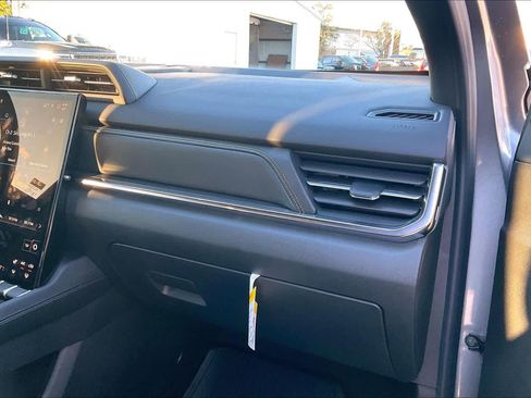 Used 2026 GMC Terrain Elevation w/ Elevation Premium Package image 34